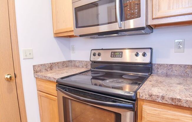 2 beds, 2.5 baths, 1,110 sqft, $1,405, Unit 2103