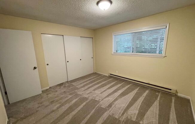 2 beds, 1 bath, $1,695, Unit 3