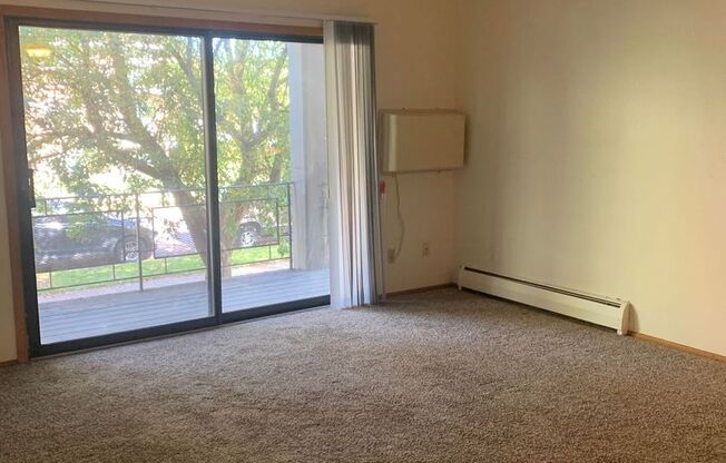 2 beds, 1 bath, 775 sqft, $775, Unit 514-16