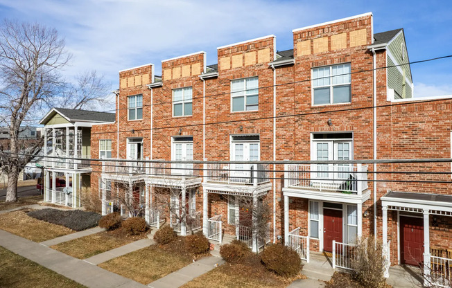 2 beds, 2 baths, 1,065 sqft, $1,430, Unit 2-1306