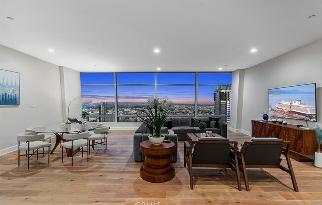 3 beds, 3.5 baths, 2,530 sqft, $15,000, Unit 48C