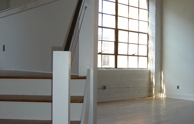 3 beds, 2 baths, 1,900 sqft, $2,795, Unit 511