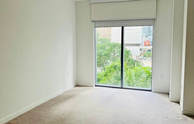 Studio, 1 bath, $2,400, Unit Unit #503