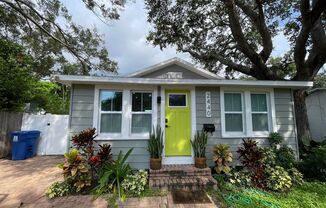 Adorable Bungalow in the Heart of Gulfport