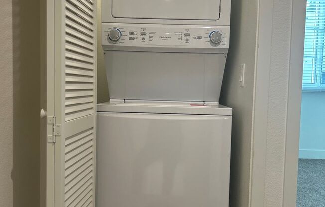 2 beds, 2.5 baths, 1,141 sqft, $3,700, Unit 121