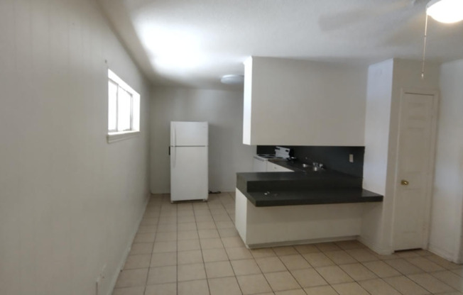 500 W RANCIER AVE