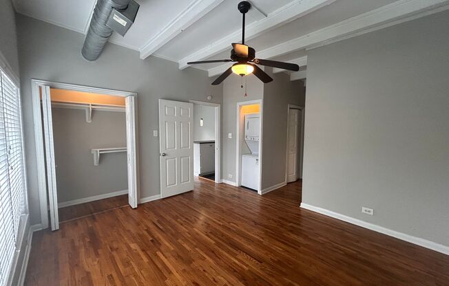 1 bed, 1 bath, 700 sqft, $1,315, Unit 214