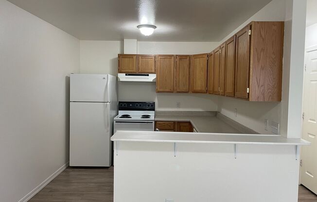 Apartment in Ephrata with Garage!