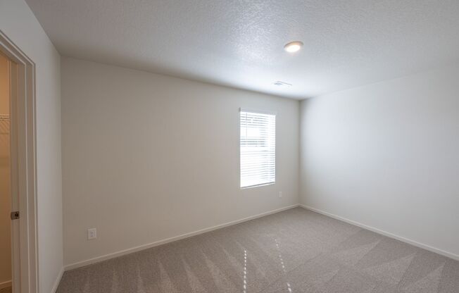 3 beds, 2.5 baths, $2,375