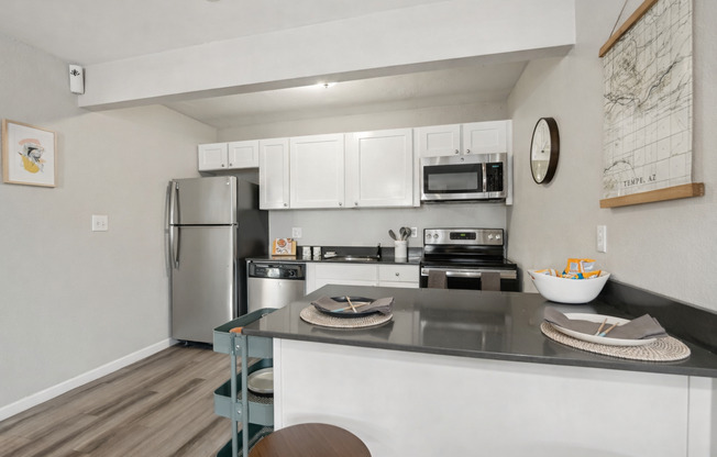 1 bed, 1 bath, 625 sqft, $1,275, Unit 30-107