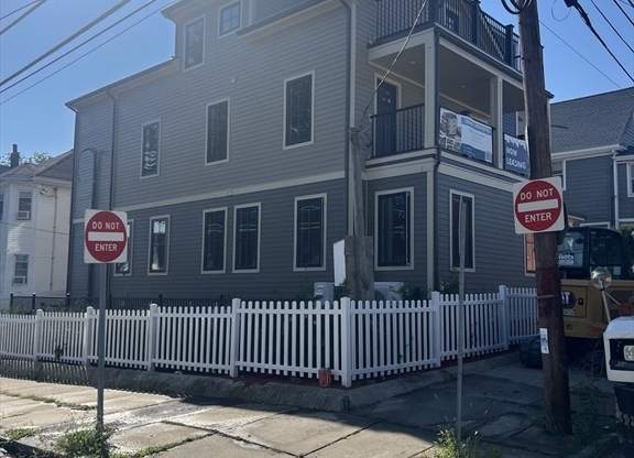 26 ALFRED ST