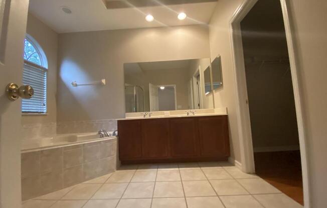 4 beds, 2 baths, 2,301 sqft, $2,350
