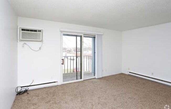 2 beds, 1 bath, 800 sqft, $825, Unit 2555 Wedgewood-Unit 13