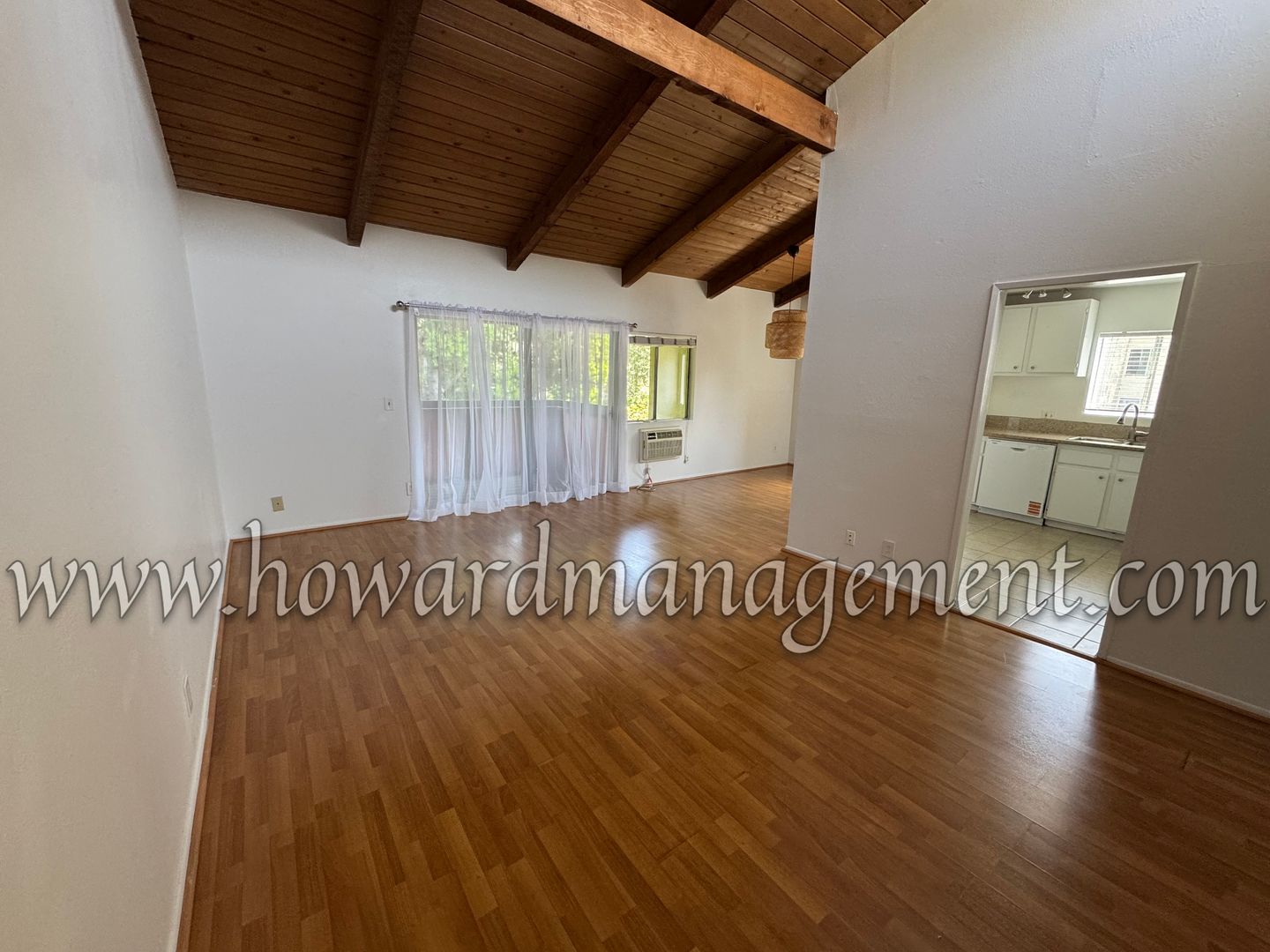 3 Bedroom 2 Bathroom Condo in the Desirable Tara Hill Community