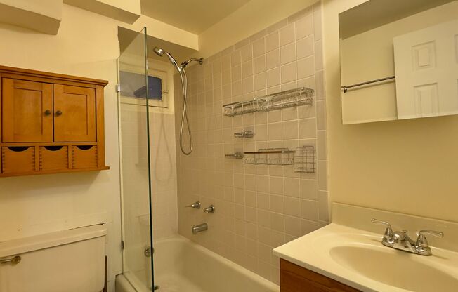 Charming Apartment Units in Charles Village, Baltimore, MD!