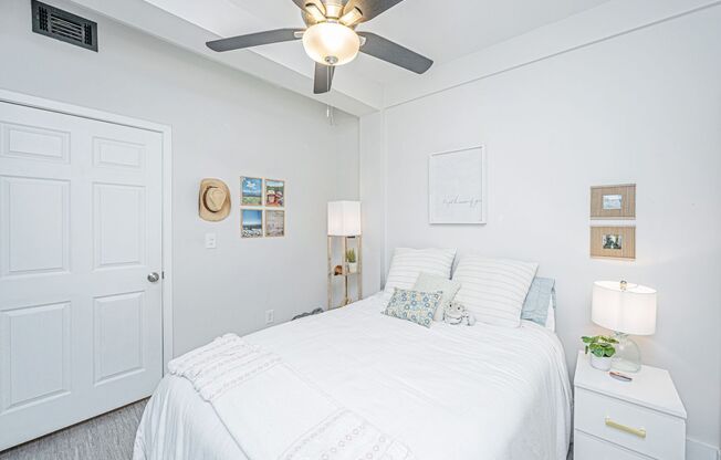 3 beds, 2 baths, 1,100 sqft, $2,850, Unit 112