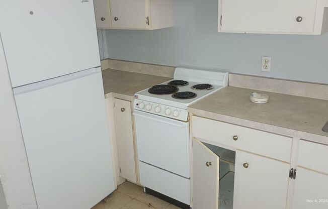 1 bed, 1 bath, $1,075, Unit 1