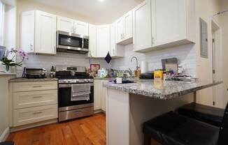 25 Queensberry St.