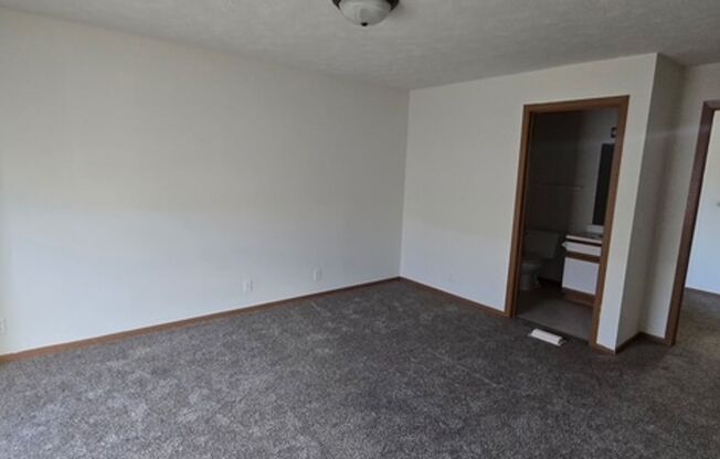 2 beds, 2 baths, 1,179 sqft, $1,100, Unit 104-303