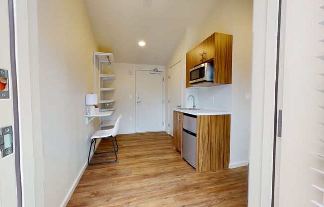Studio, 1 bath, 175 sqft, $1,225, Unit 506