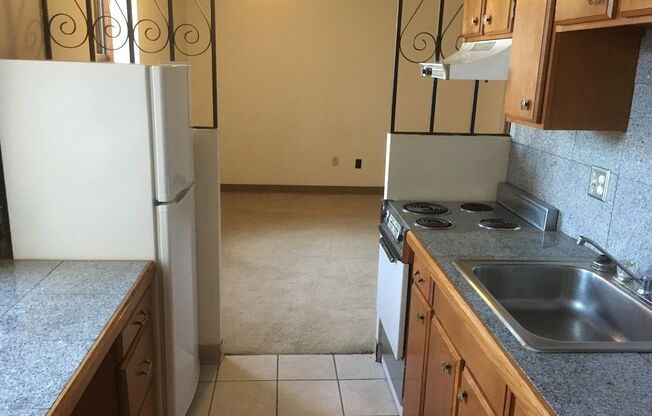 1 bed, 1 bath, $695, Unit 501