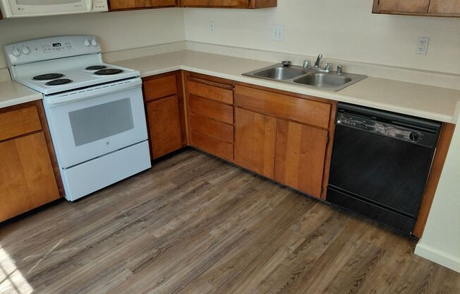 1 bed, 1 bath, 650 sqft, $1,150, Unit 21