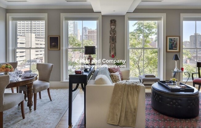 6 EDGERLY PL