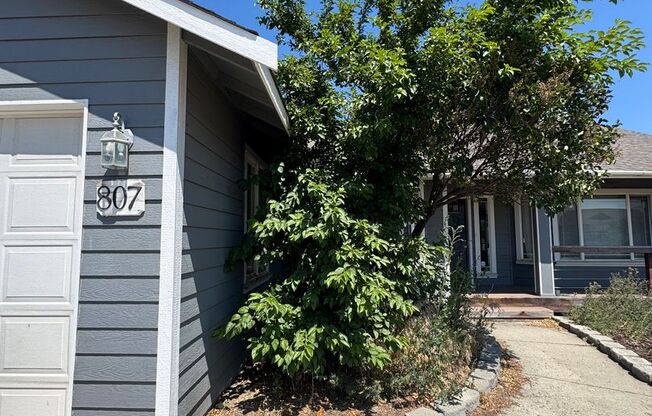 Spacious & Modern 3-Bedroom Home for Lease in a Private Cul-de-Sac