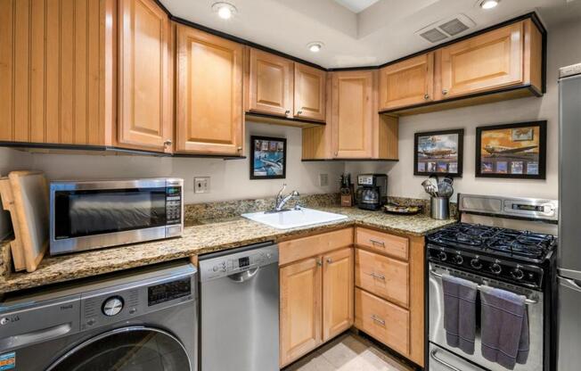 1 bed, 1 bath, 450 sqft, $3,950