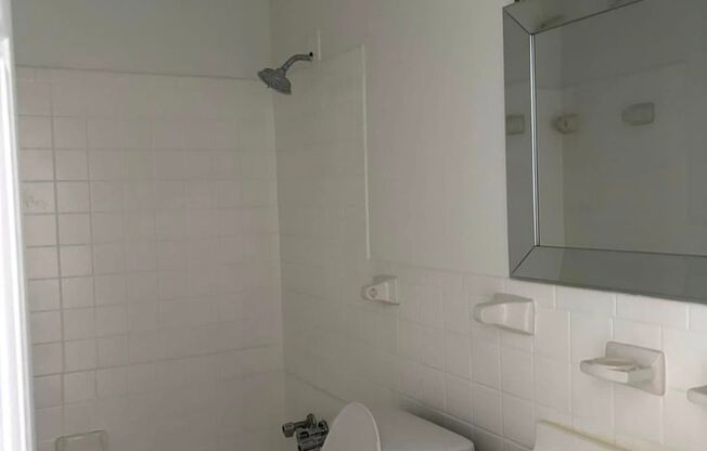2 beds, 1 bath, 774 sqft, $920, Unit OP-1034#02-R
