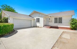 Available Now! 3/1.1  Single Story Home in Riverside For Rent