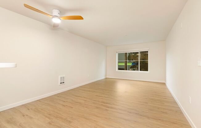 1 bed, 1 bath, 593 sqft, $1,895, Unit 306