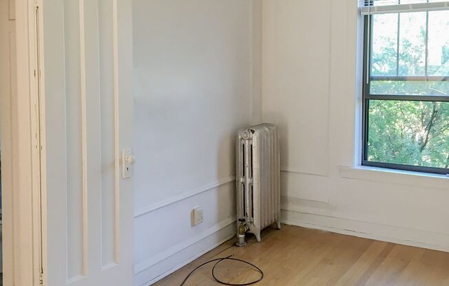 1 bed, 1 bath, 630 sqft, $1,875, Unit 4600-3G