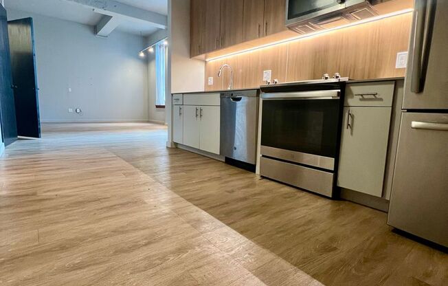 2 beds, 2 baths, 1,180 sqft, $1,700, Unit 207