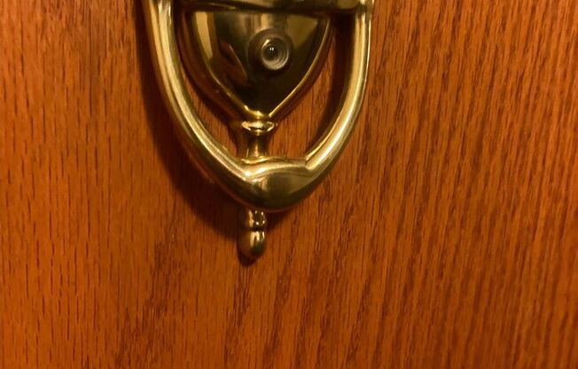 2 beds, 1 bath, $3,150, Unit 418-1005