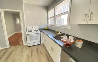 1 bed, 1 bath, 655 sqft, $1,895