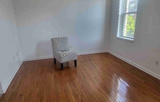 2639 W GIRARD AVE