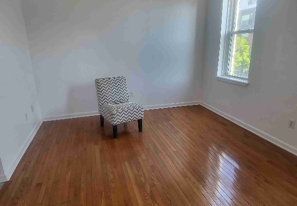 2639 W GIRARD AVE