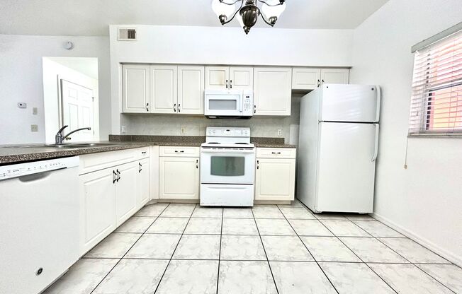 2 beds, 2 baths, 1,087 sqft, $1,450, Unit 1109 Unit 3