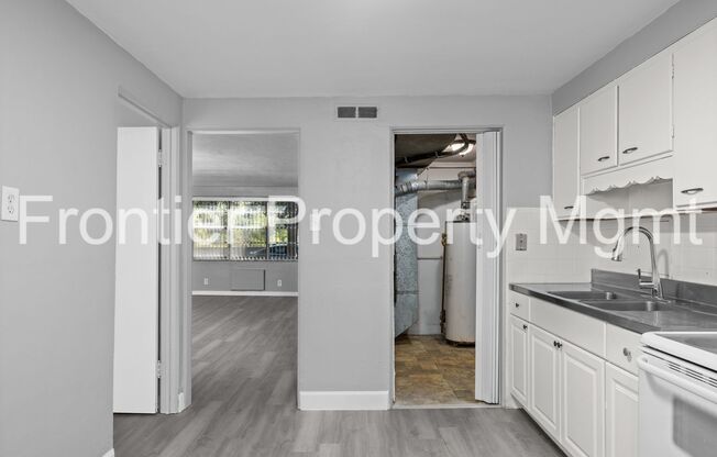 3 beds, 1.5 baths, $1,225, Unit 1011 North and South Rd