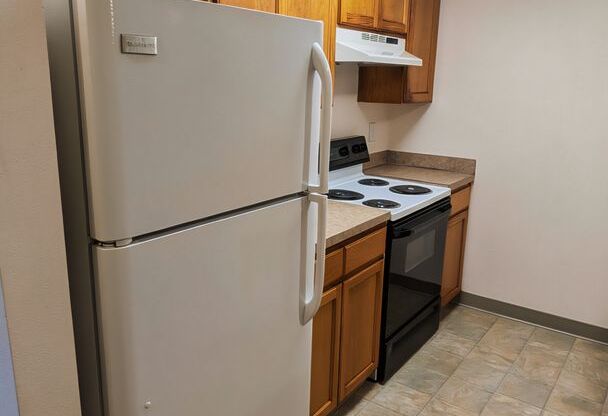 2 beds, 1 bath, 750 sqft, $1,195, Unit 31