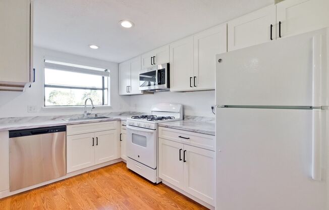 Must See 1 Bed 1 Bath Cottage in the heart of Almaden Valley!!!