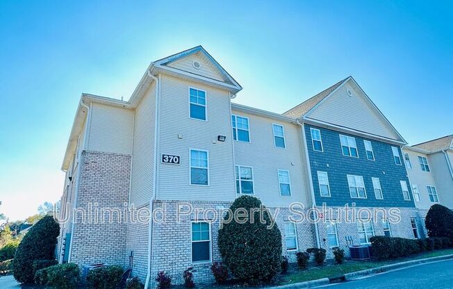 376 S KERR AVE