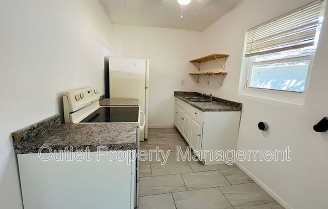 918 E. 10th Street