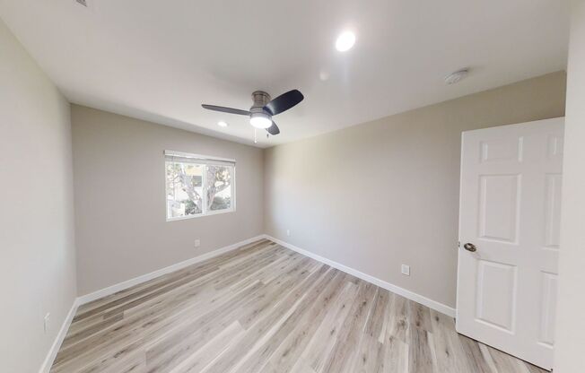 4 beds, 2 baths, $7,000, Unit 5062 55th St.