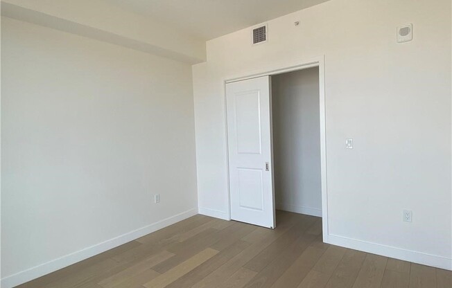 1 bed, 1 bath, 711 sqft, $2,950, Unit 2504