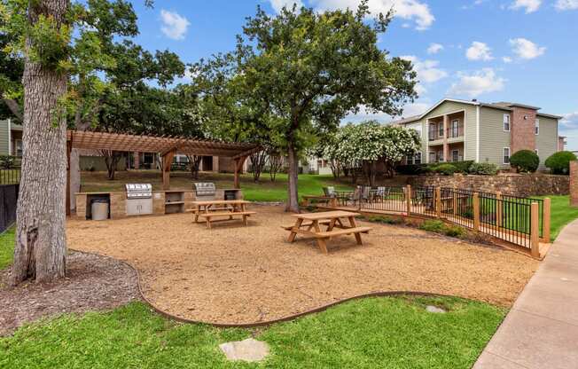 Southgate Glen community park with picnic tables