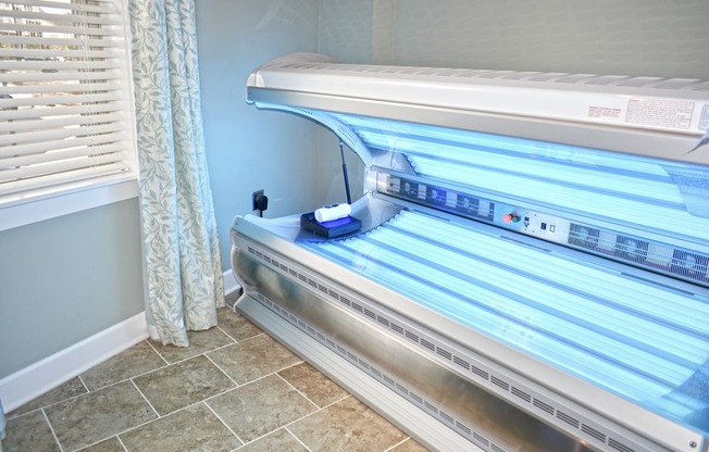 Clubhouse Tanning Bed