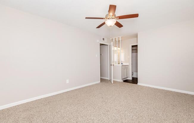 2 beds, 2 baths, 1,103 sqft, $1,200