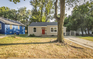 Adorable 2 Bedroom 1 Bath Home